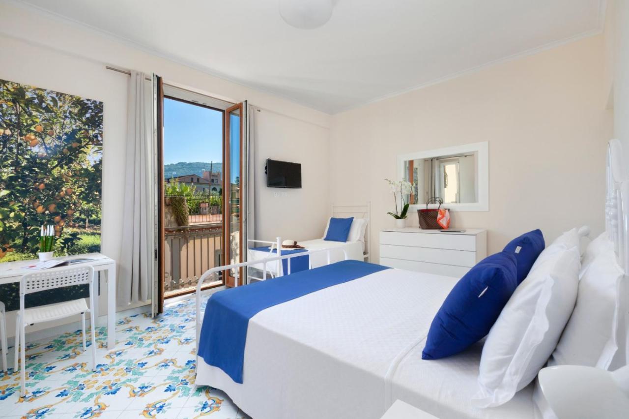 Casa Sorrento, Immerso Nel Verde A Pochi Passi Dal Centro Luaran gambar