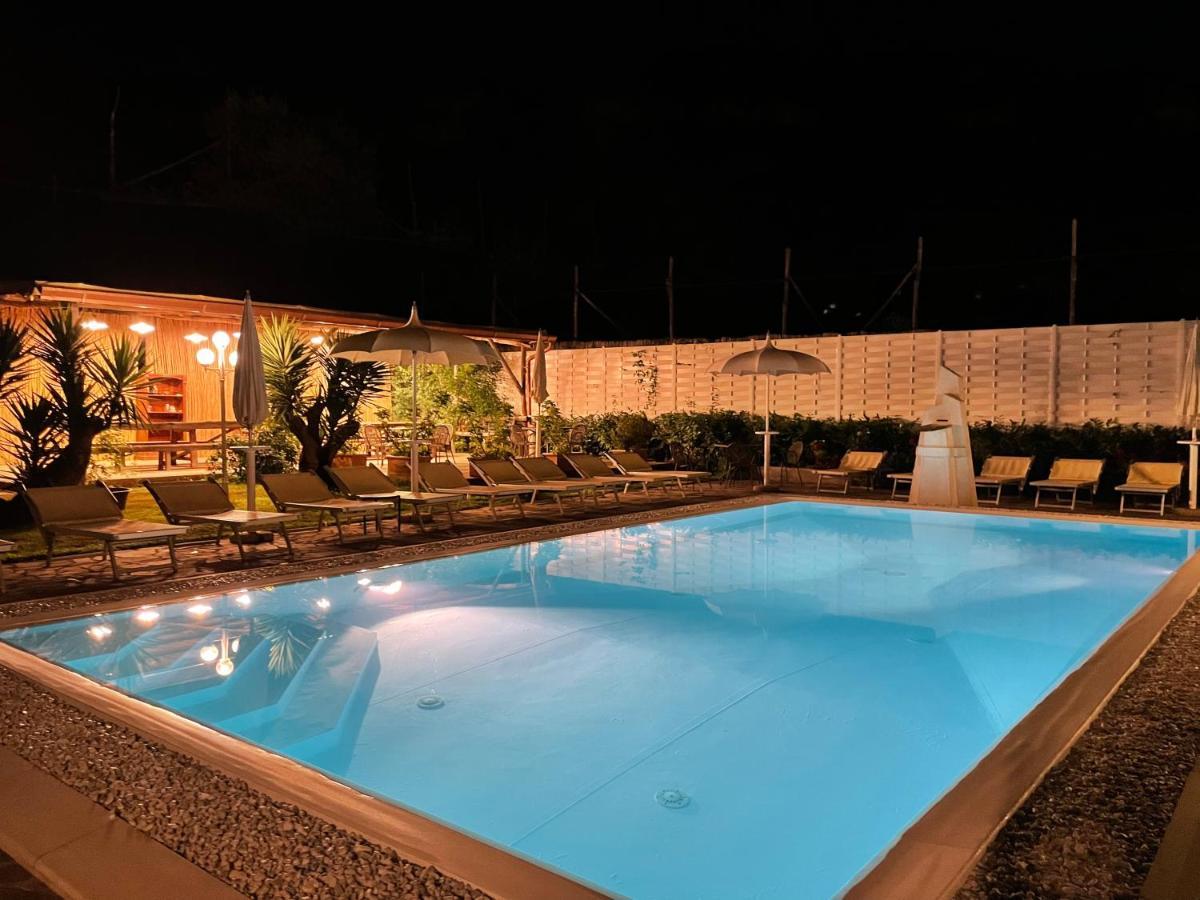 Casa Sorrento, Immerso Nel Verde A Pochi Passi Dal Centro Luaran gambar